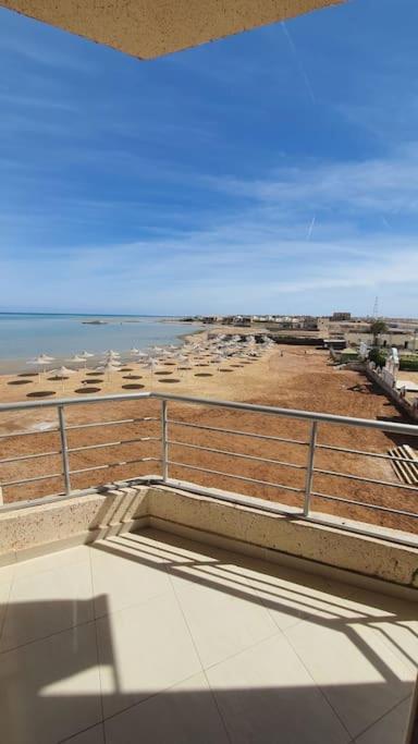 Casablanca Beach Direct Sea View Tow Bedroom Apartment 후르가다 외부 사진