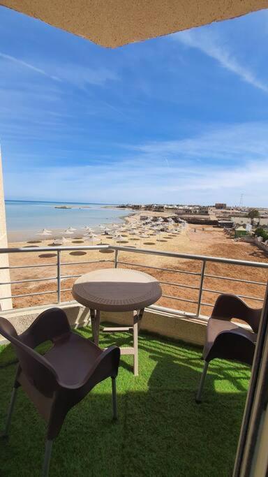Casablanca Beach Direct Sea View Tow Bedroom Apartment 후르가다 외부 사진